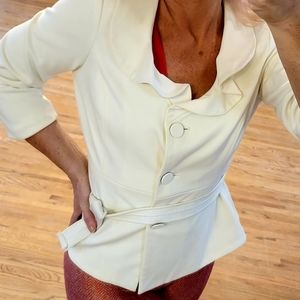 Darjoni White 3 Button Blazer, 3/4 Sleeves, round neckline, belt loops